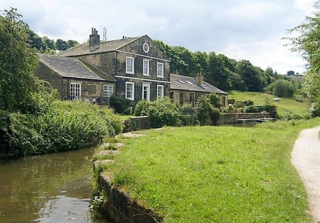 Homestay *ra7h* For Your Relaxed & Cosy + Free Parking Leeds (West Yorkshire)