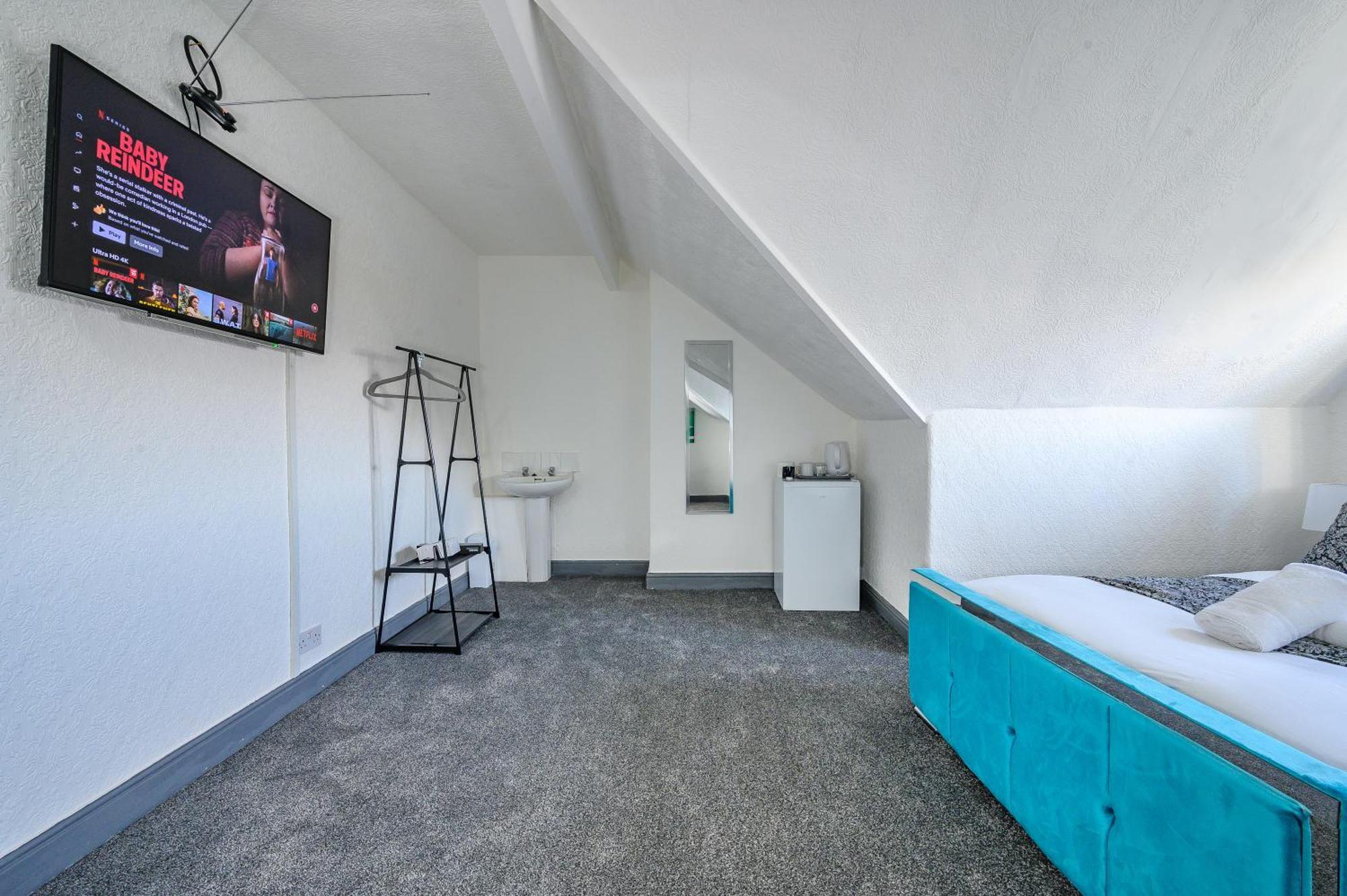 Homestay *ra7h* For Your Relaxed & Cosy + Free Parking *