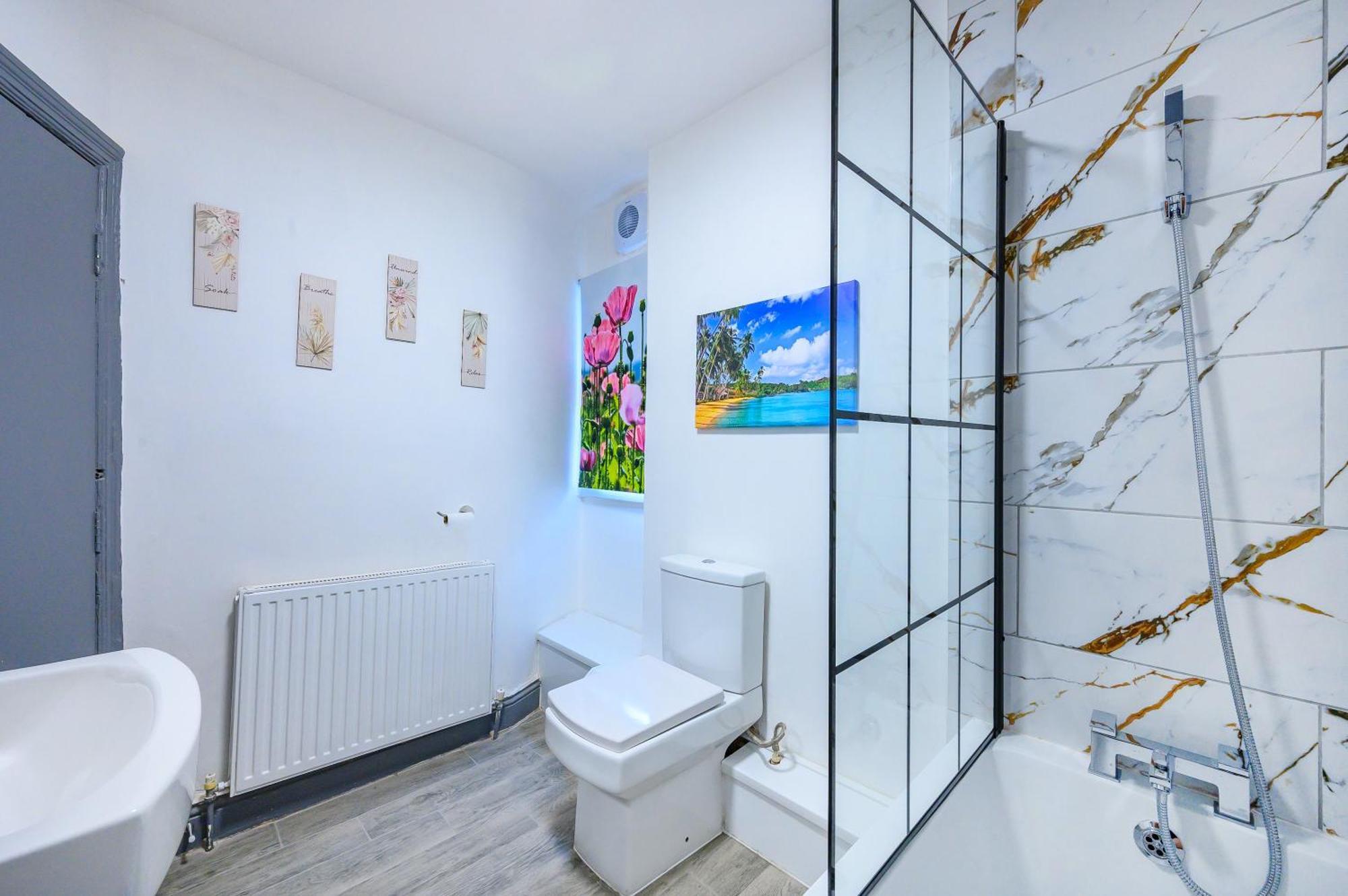 *ra7h* For Your Relaxed & Cosy + Free Parking * Leeds (West Yorkshire)