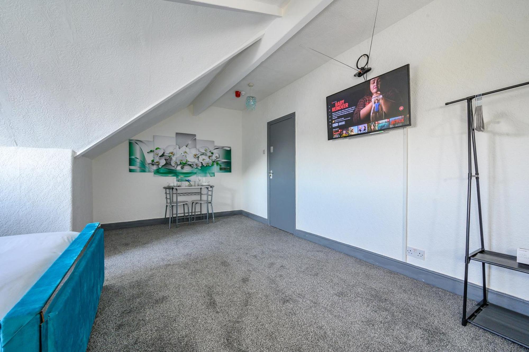Homestay *ra7h* For Your Relaxed & Cosy + Free Parking